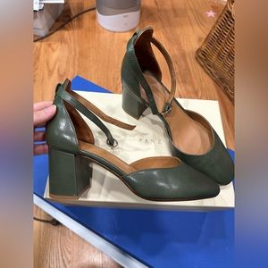 Beautiful Sézane Emmeline Heels in Green